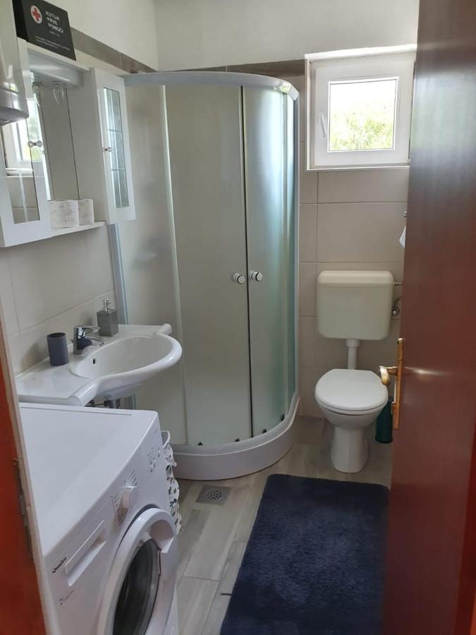 Apartmani Lucija Maslenica Esterno foto